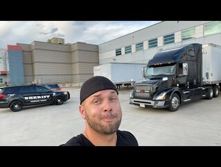 “WALGREENS DC Calls Police on Me” Daily Life OTR Trucking Fails